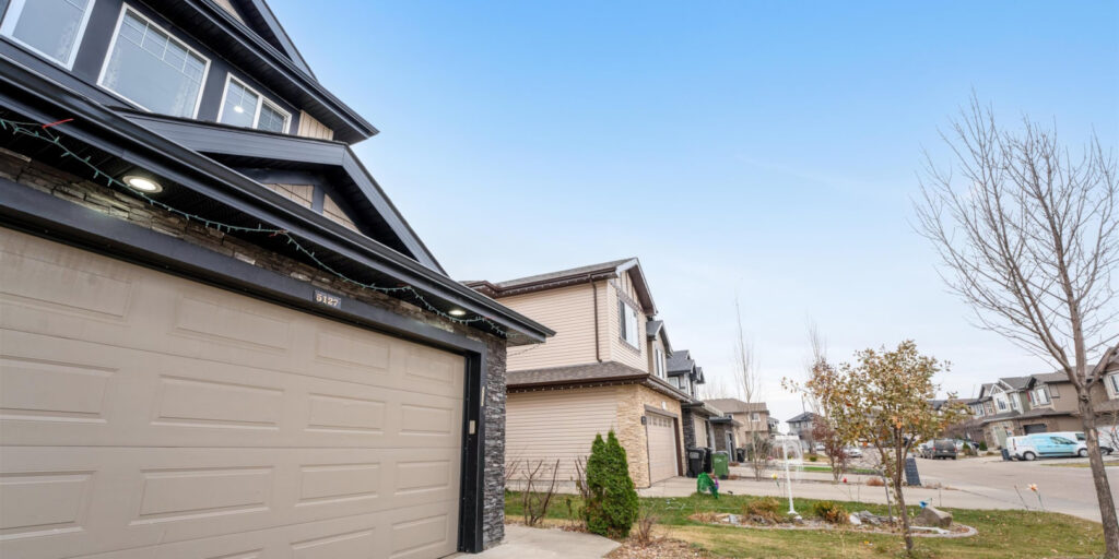 Homes for sale in Charlesworth Edmonton.