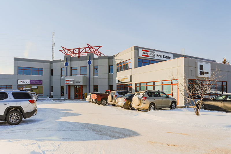 A snowy exterior of Royal LePage's Noralta Edmonton office.